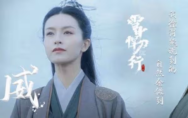 她被女配角搶風頭，網友：錯不在長得一般，而是只會「站樁」