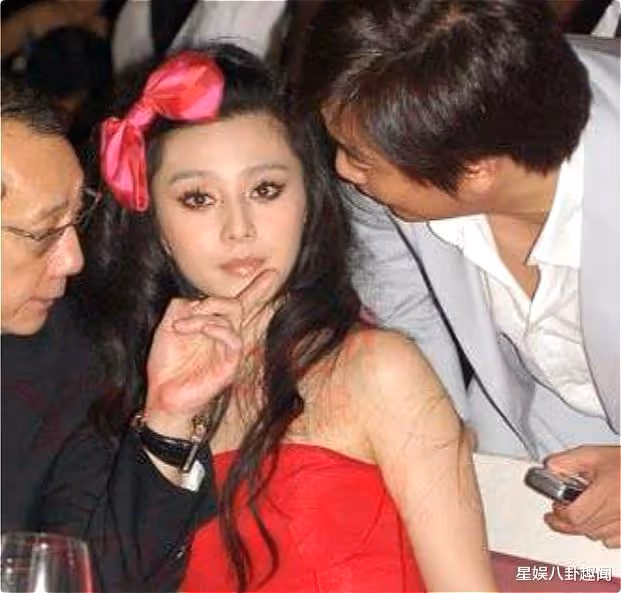 在有錢人面前,明星有多卑微?女星們還不算什麼,李連杰最可笑