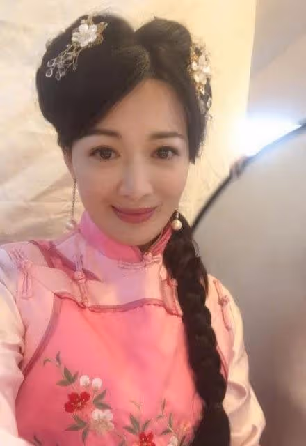 她曾為一點蠅頭小利,全然不顧師徒情誼,致使恩師公司損失千萬