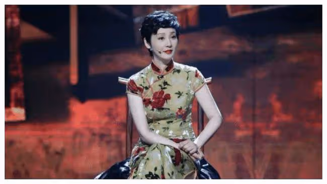 他是老戲骨了,54歲蒼老到認不出,今為12歲兒子復出!
