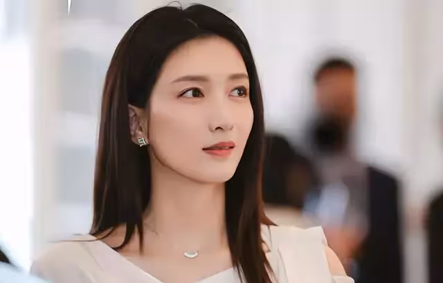 「媽,我離婚了,沒人跟你搶兒子了,以後也不結婚了,您滿意嗎」