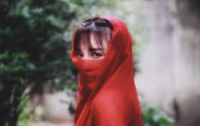公然與資本「對壘」，李子柒悍然開戰背後，她比你想的更有野心