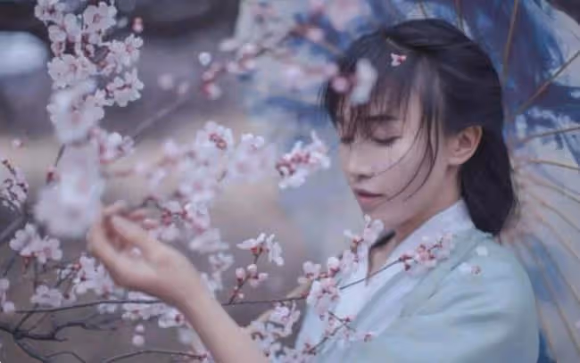 公然與資本「對壘」，李子柒悍然開戰背後，她比你想的更有野心