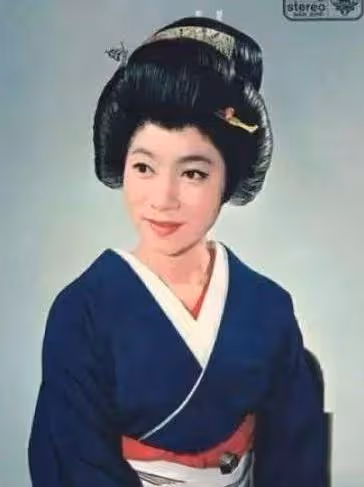 江利智惠美和高倉健:負氣離婚,一生無子無女,帶著遺憾相繼去世