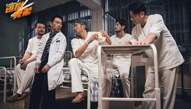 敬業!香港知名男星受重傷仍繼續拍戲,三根肋骨爆裂直言快要休克