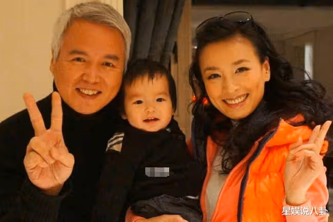 張庭私底下有多豪？5個保姆伺候，房子大到迷路，浴缸2小時放不滿