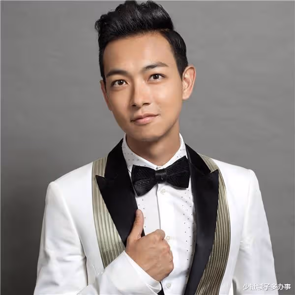 當紅男星的他,卻娶了一位「丑妻」,婚禮半個娛樂圈都來了
