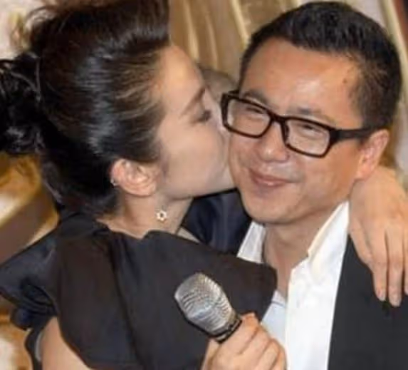 「京城皇帝」王中磊的商業帝國:泡遍華誼女星,後宮佳麗三千