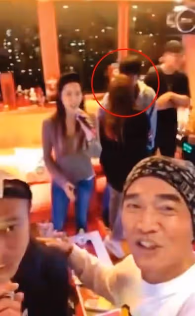 42歲電臀天后內地商演,面部僵硬認不出,與觀眾互動尷尬無人回應