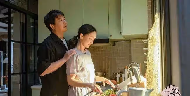 她離異帶著18歲兒子,卻收穫幸福的二婚生活?為什麼我說小敏家的精緻無法複製?