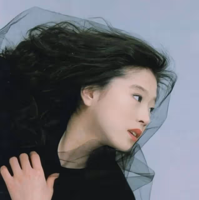 日本昭和第一歌姬,擁有絕美臉蛋,卻被渣男傷到「失聯」