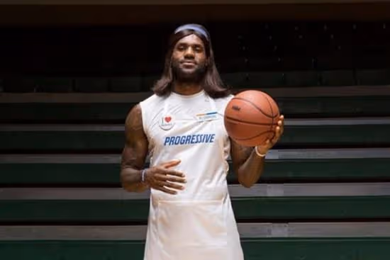 NBA球星「女裝大佬」,一個比一個辣眼睛,老詹令人窒息