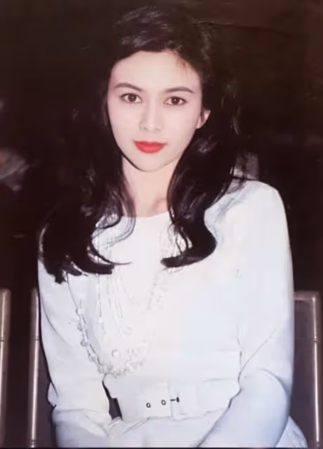 這才是中國女演員的巔峰,後來,再沒看過這樣的絕色