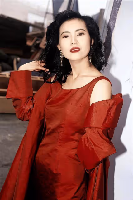 這才是中國女演員的巔峰,後來,再沒看過這樣的絕色