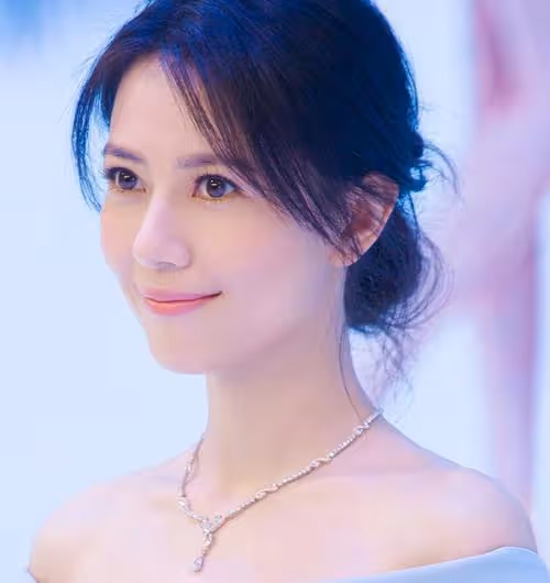 這才是中國女演員的巔峰,後來,再沒看過這樣的絕色