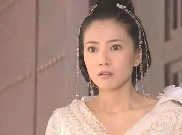 這才是中國女演員的巔峰,後來,再沒看過這樣的絕色