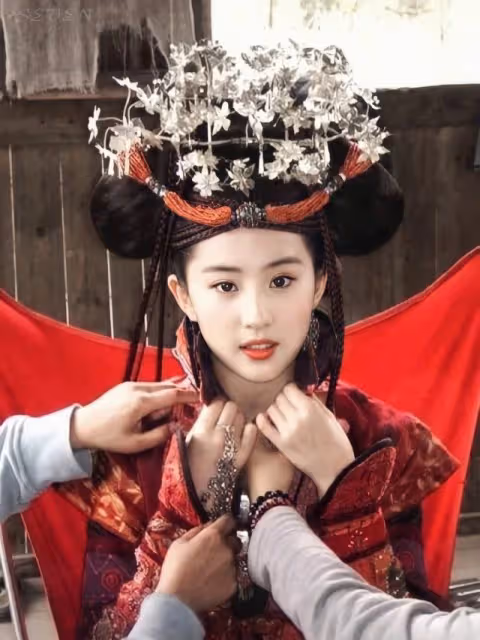 這才是中國女演員的巔峰,後來,再沒看過這樣的絕色