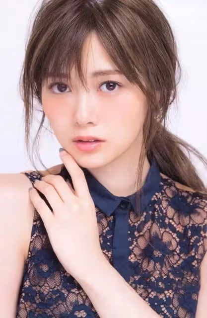 側顏殺？不不，每個少年心裡的白石麻衣都是完美的