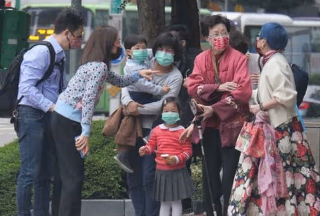 庾澄慶老母90歲大壽,婆媳相處融洽破不和傳聞,伊能靜兒子沒露面