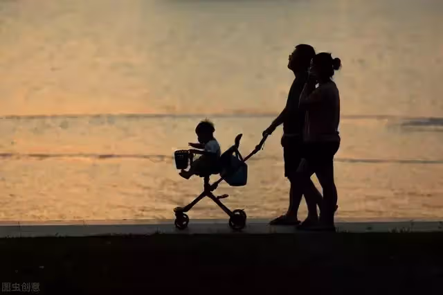 父母不是保姆!兒媳婦一句話氣的婆婆回了農村,還帶走了孫女