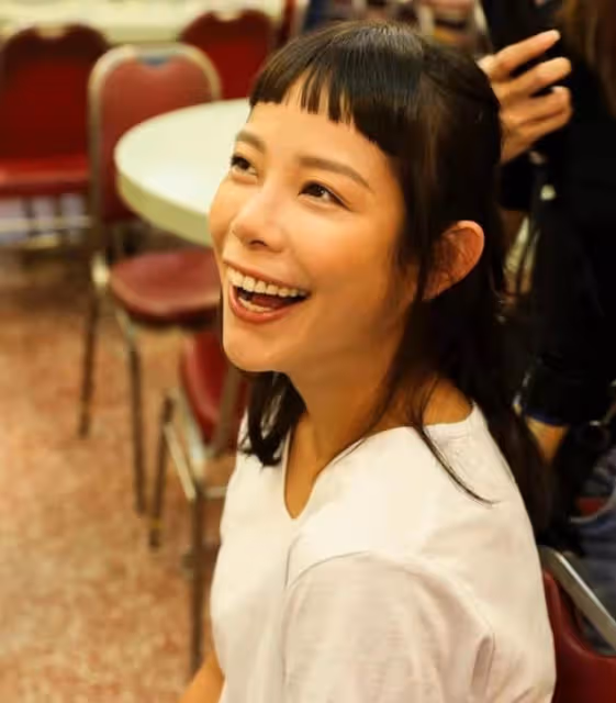 期待!37歲香港女星將回歸幕前,放下明星光環繼續兼職保安工作