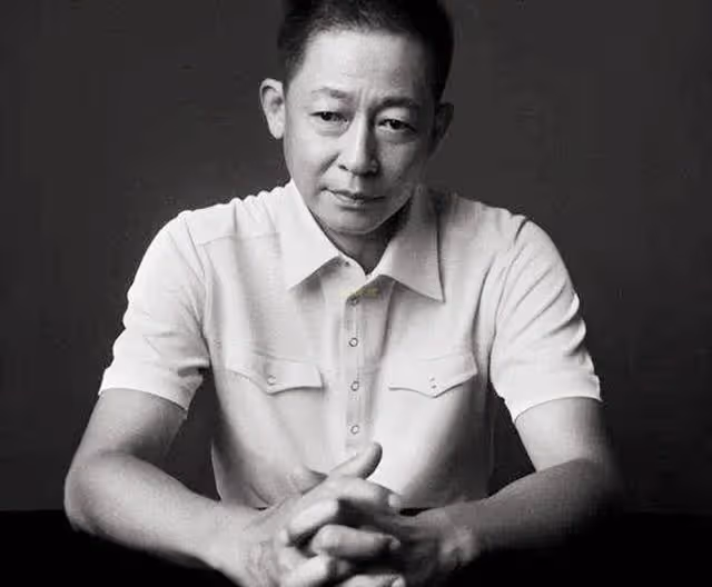 王志文為什麼交往的都是女神級明星,而且還一個比一個漂亮