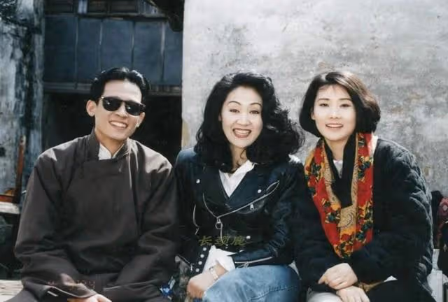 王志文為什麼交往的都是女神級明星,而且還一個比一個漂亮