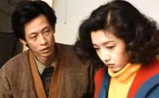 王志文為什麼交往的都是女神級明星,而且還一個比一個漂亮