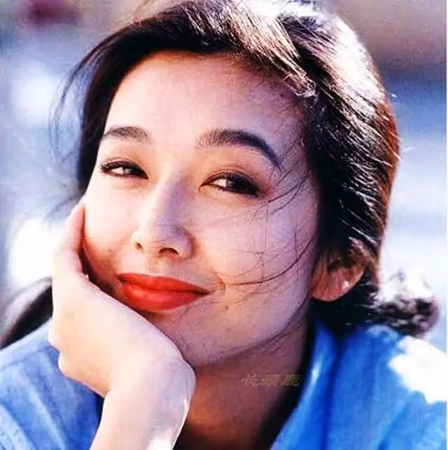 王志文為什麼交往的都是女神級明星,而且還一個比一個漂亮