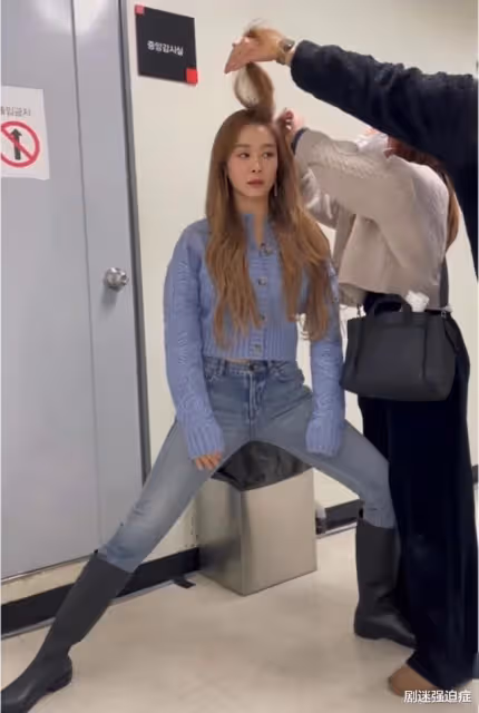 玉珠賢身高173CM,腿長無奈展現多樣「禮儀腿」!