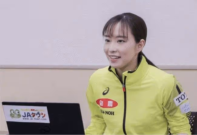 被石川佳純擁抱最多的中國男人,哭著也要擁抱,讓伊藤聞風喪膽