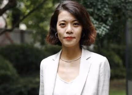 從火遍全網到銷聲匿跡，復旦美女教授陳果，是如何跌落神壇的？