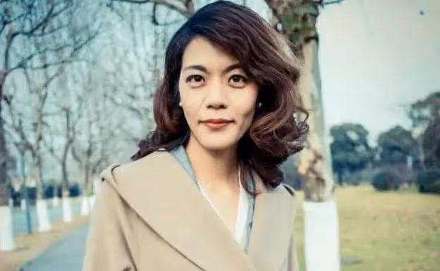 從火遍全網到銷聲匿跡，復旦美女教授陳果，是如何跌落神壇的？