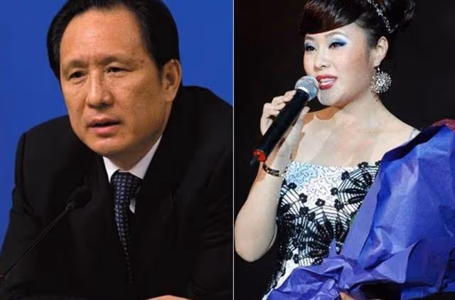 她是高音美女歌唱家,多次亮相春晚,為名利當高官情婦,結局悽慘