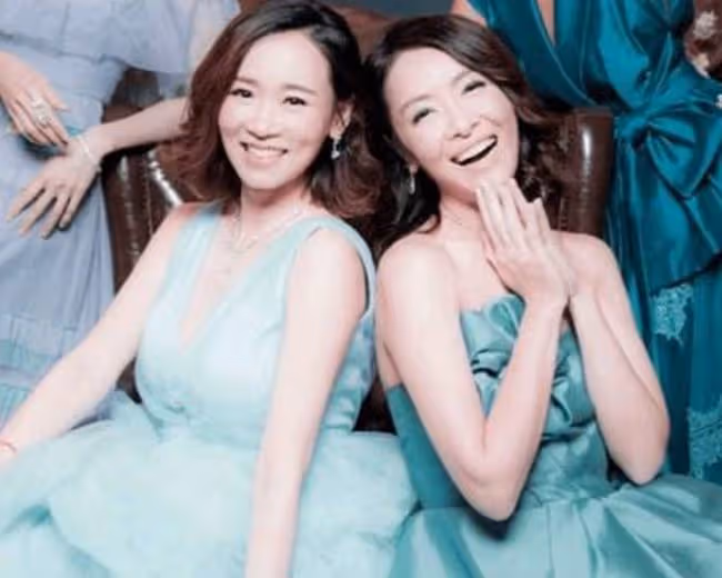 黎耀祥謝天華回家過年,新一批TVB藝人組團回內地,全都是熟面孔
