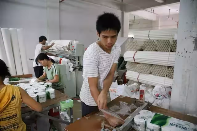 公婆年老想住我家,我拿出一物反問:你忘記這把被砸爛的鎖頭了嗎