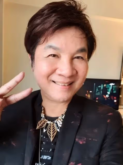66歲男星摔倒昏迷3月,切氣管仍無好轉,親友不願放棄盼回家過年