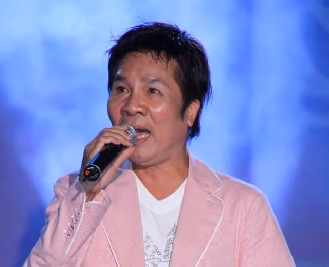 66歲男星摔倒昏迷3月,切氣管仍無好轉,親友不願放棄盼回家過年