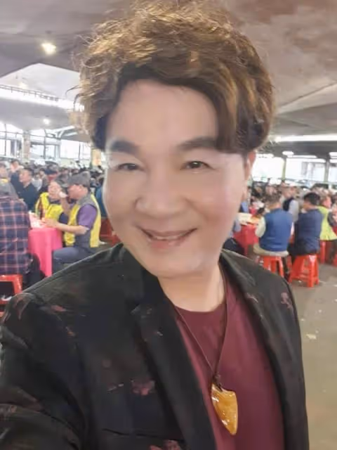 66歲男星摔倒昏迷3月,切氣管仍無好轉,親友不願放棄盼回家過年