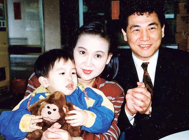 老戲骨抱怨不受TVB重用,拒絕1千元片酬邀約,卻被網友批不懂感恩