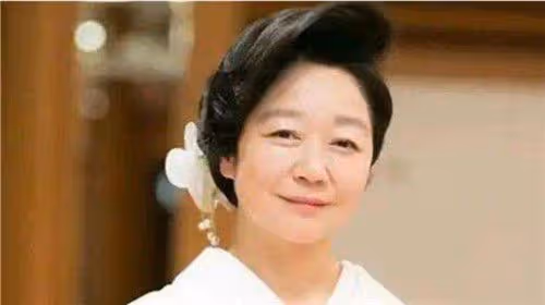 日本第一媽媽桑,身家上億,20歲成頭牌:不狠的女人在銀座坐不穩
