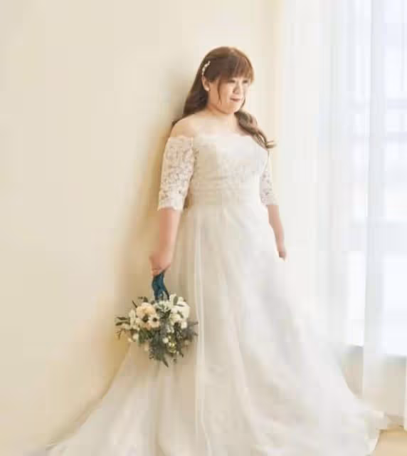 肥不是罪!TVB女星為大碼婚紗品牌拍廣告,盡顯清純一面仙氣滿溢