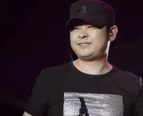 當紅時被汪峰那英楊坤等人群攻，十幾年前的刀郎，到底做錯了什麼
