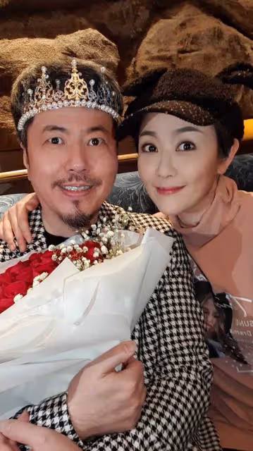 50歲女星回台探親,自曝在內地直播實現財富自由,月營收超4600萬