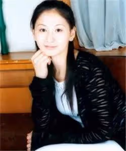 趙本山把不著調的小姨子捧成大舞台的總經理
