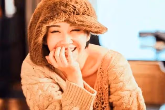 被稱為中國最美酒窩美女,眾多宅男夢中情人,今52歲狀態驚艷眾人