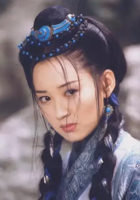 被稱為中國最美酒窩美女,眾多宅男夢中情人,今52歲狀態驚艷眾人
