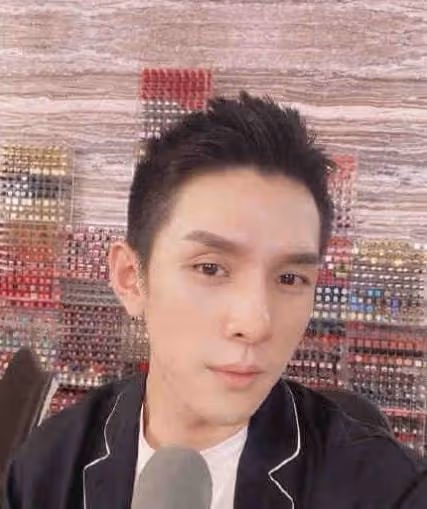 「帶貨一哥」李佳琦：從月薪3千到年入2億，他到底是如何逆襲的？
