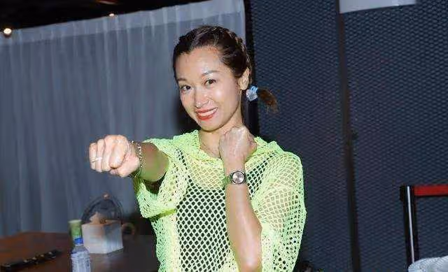 42歲TVB離巢女星痛批老東家:大台不差錢,待薄員工是有意為之
