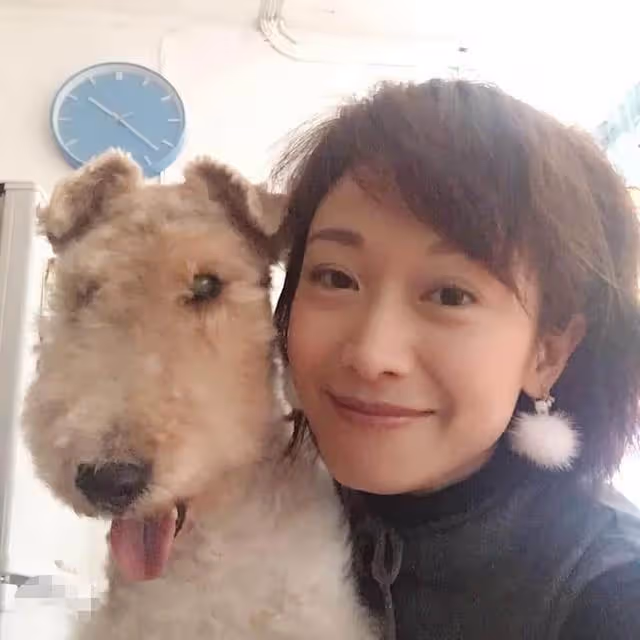 42歲女星怒批TVB!稱其不差錢卻苛待員工,曾因被減薪哭成淚人